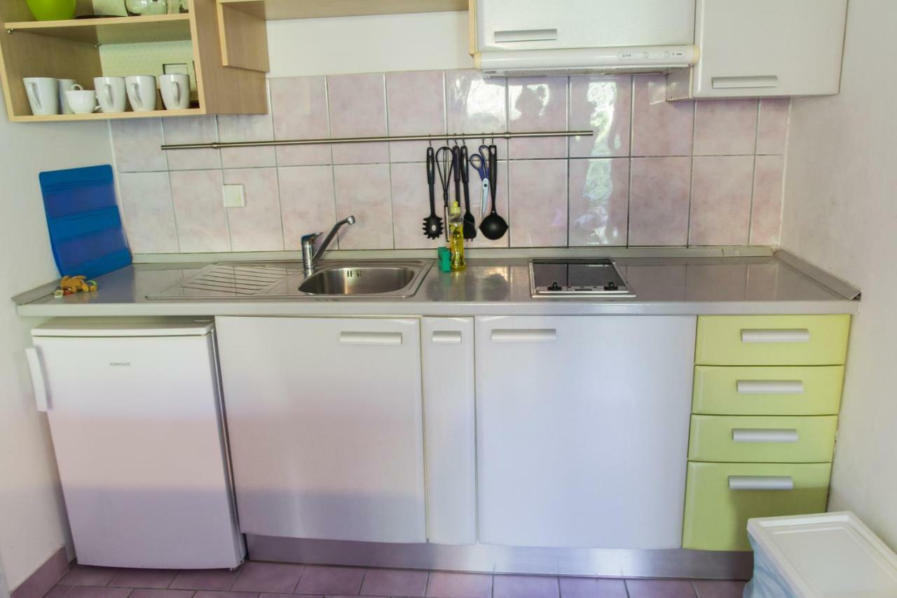 Ferienwohnung Karmen A Veli Lošinj Exterior foto